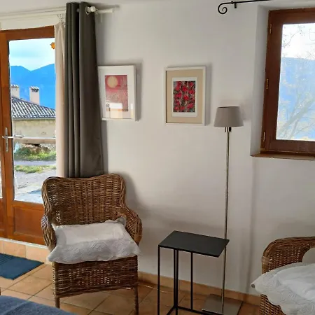 Between And Gorges Du Verdon Apartment