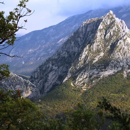 Idealement Situe Pour Decouvrir Le Verdon Castellane